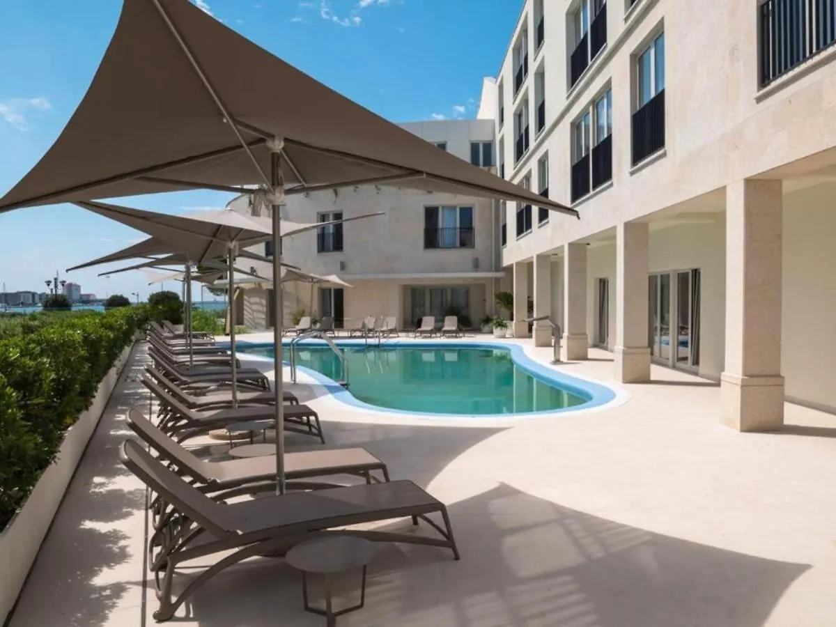 Garden Palace - Apartment Sembid With Terrace Umago Croazia